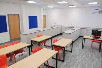 Science Lab Picture 1 (2)